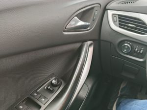 Opel Astra 1.2T SHL 81kW 110CV  - Foto 13