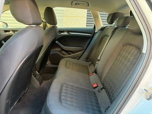 Audi A3 Sportback 1.6 TDI ultra 110 CV Attraction  - Foto 10