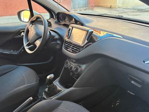Peugeot 208 Active BlueHDi 100 S&S  - Foto 7