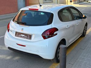 Peugeot 208 Active BlueHDi 100 S&S  - Foto 5