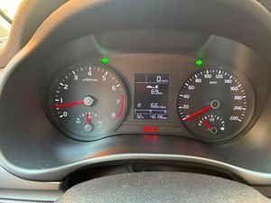 Kia Stonic 1.2 DPi 62 kW  - Foto 12