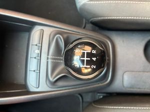 Kia Stonic 1.2 DPi 62 kW  - Foto 15