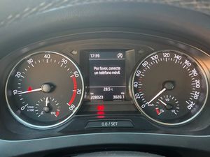 Skoda Rapid 1.2 TSI 110 CV Ambition  - Foto 9