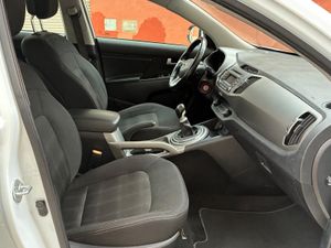 Kia Sportage 1.7 CRDi 115 CV Concept  4x2  - Foto 9