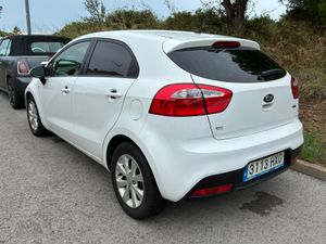 Kia Rio 5p 1.4 CRDi VGT Drive  - Foto 5