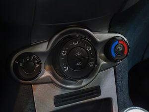 Ford Fiesta 1.4 TDCi 50kW ( 68CV ) Trend  - Foto 20