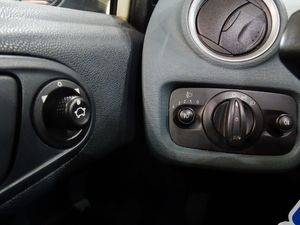 Ford Fiesta 1.4 TDCi 50kW ( 68CV ) Trend  - Foto 17