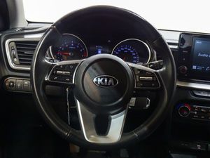 Kia Ceed 1.0 T-GDi 74kW (100CV) Drive  - Foto 23