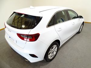 Kia Ceed 1.6 MHEV iMT 100kW (136CV) Drive  - Foto 8