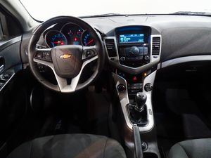 Chevrolet Cruze 1.6 I 91kW ( 124CV ) LT  - Foto 16