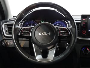 Kia Ceed 1.6 MHEV iMT 100kW (136CV) Drive  - Foto 17