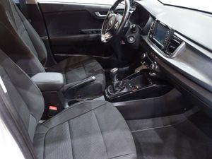 Kia Rio 1.0 T-GDi 74kW (100CV) Drive  - Foto 11