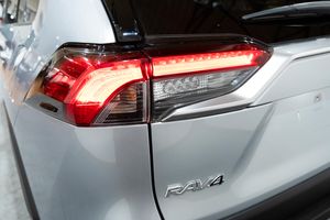 Toyota Rav4 2.5l hybrid 145kW ( 197CV ) 2WD  - Foto 5