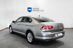 Volkswagen Passat Advance 2.0 TDI 110kW (150CV) DSG  - Foto 5