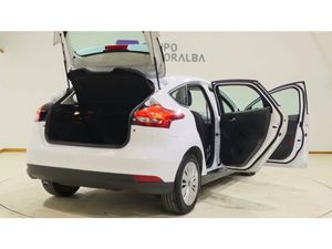 Ford Focus Trend+ 1.5 TDCi 70kW  - Foto 6