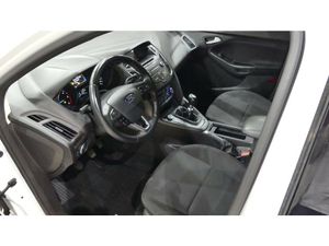 Ford Focus Trend+ 1.5 TDCi 70kW  - Foto 9