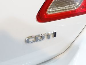 Opel Astra 1.7 CDTi 110 CV  - Foto 15
