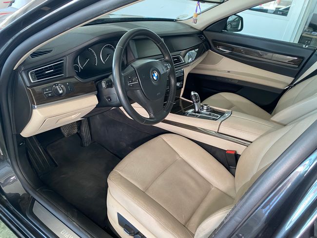 BMW Serie 7 730d 3.0 Berlina Sedán   - Foto 8