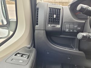 Peugeot Boxer 2.0 BHDi S&S V322 335 L3H2 140cv   - Foto 12