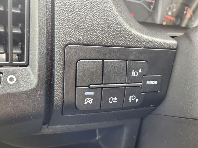 Peugeot Boxer 2.0 BHDi S&S V322 335 L3H2 140cv   - Foto 18
