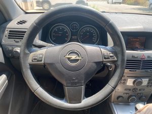 Opel Astra GTC 1.9 120CV Automático   - Foto 13