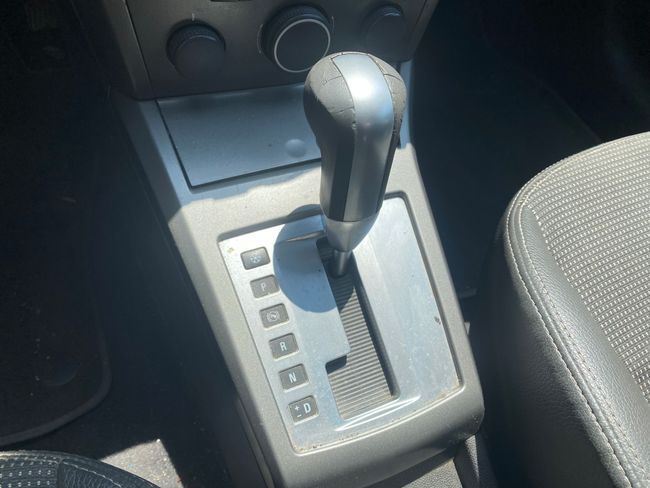 Opel Astra GTC 1.9 120CV Automático   - Foto 10