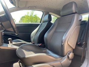 Opel Astra GTC 1.9 120CV Automático   - Foto 18