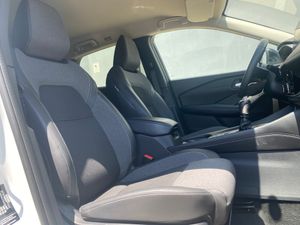 Nissan Qashqai 1.3 DIG-T N-Connecta 140cv New Modell   - Foto 22