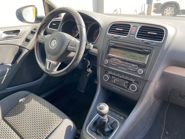 Volkswagen Golf 1.6 TDCi Bluemotion 105cv   - Foto 10