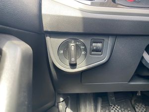 Volkswagen Polo Advance 1.0 95CV   - Foto 14