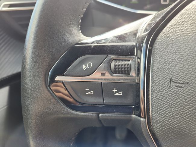 Peugeot 2008 1.0 Allure Puretech S&S 6 Vel. 130cv   - Foto 14