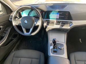 BMW Serie 3 ActiveHybrid 3 Berlina  - Foto 20