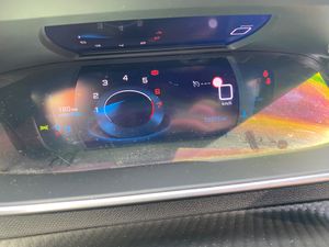 Peugeot 2008 1.2 Allure Pack Puretech 130S&S 6 Vel.  - Foto 24