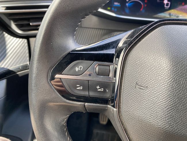 Peugeot 2008 1.2 Allure Pack Puretech 130S&S 6 Vel.  - Foto 15