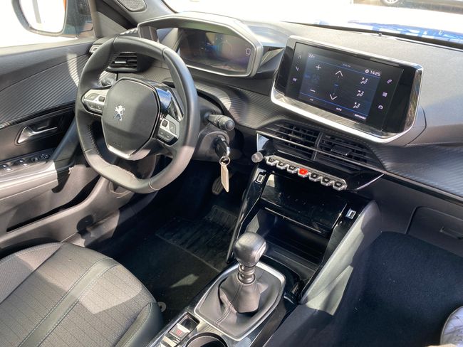 Peugeot 2008 1.2 Allure Pack Puretech 130S&S 6 Vel.  - Foto 10