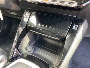 Peugeot 2008 1.2 Allure Pack Puretech 130S&S 6 Vel.  - Foto 23
