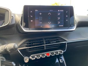 Peugeot 2008 1.2 Allure Pack Puretech 130S&S 6 Vel.  - Foto 12