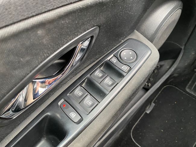 Renault Megane Mégane Berlina Life dCi 95 eco2  - Foto 18