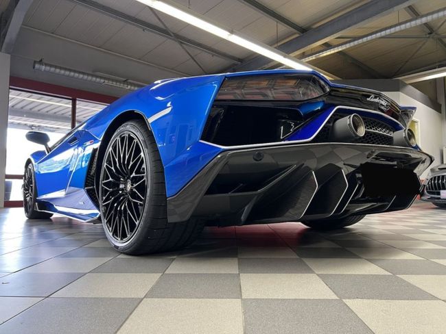 Lamborghini Aventador LP780-4   - Foto 10