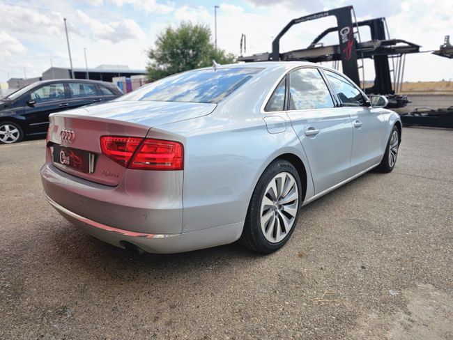 Audi A8 Hybrid Quattro   - Foto 9