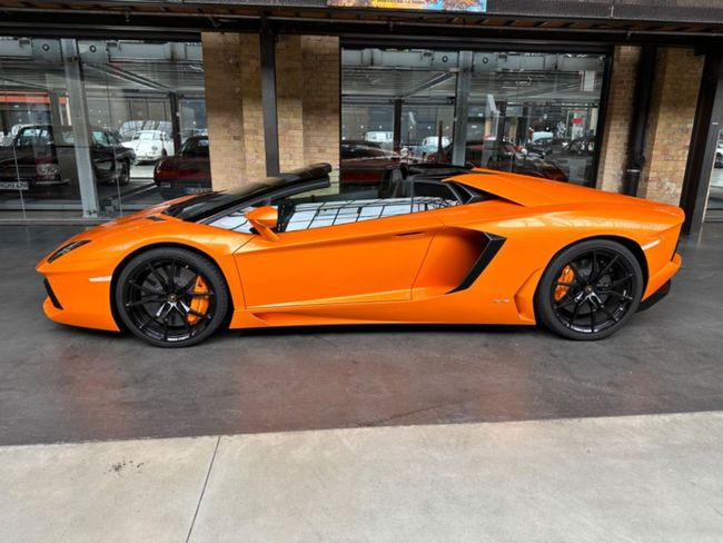 Lamborghini Aventador V12   - Foto 3