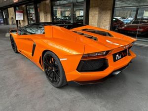 Lamborghini Aventador V12   - Foto 8