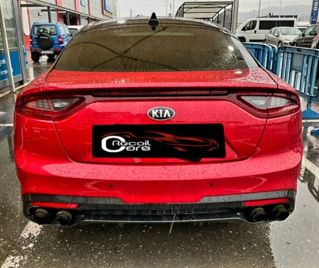 Kia Stinger GT 3.3 370cv   - Foto 3