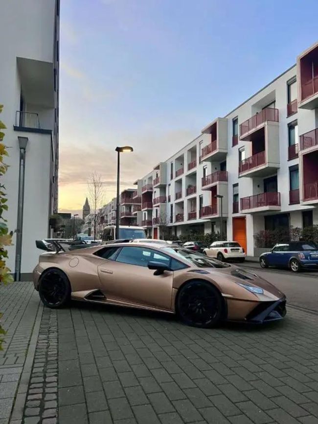 Lamborghini Huracán STO   - Foto 2