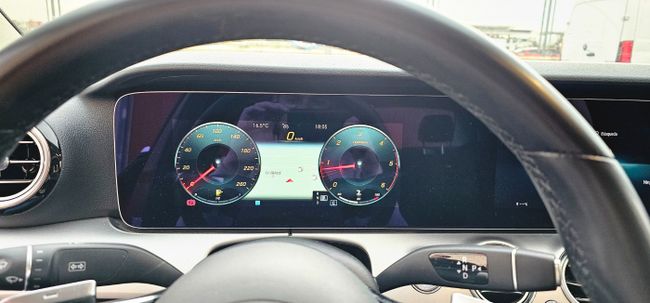 Mercedes Clase E 220d   - Foto 7