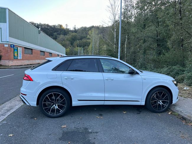 Audi Q8 S-line   - Foto 6