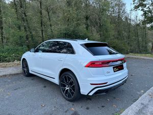 Audi Q8 S-line   - Foto 4
