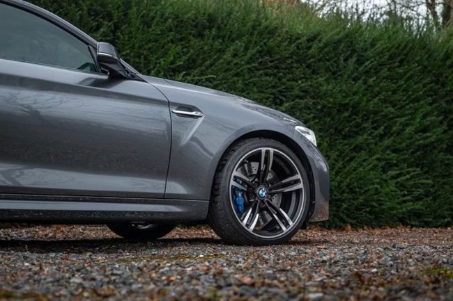 BMW Serie 2 M2  F87 / G87  - Foto 6