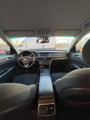 Kia Optima Business   - Foto 12