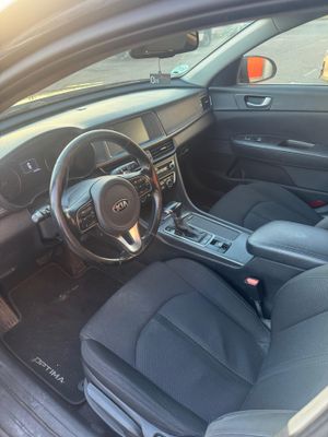 Kia Optima Business   - Foto 10